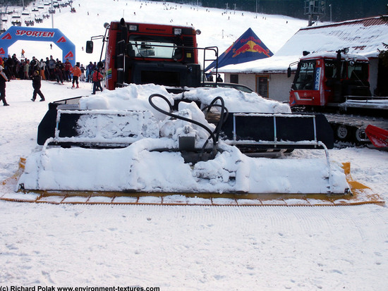 Snow Vehicles