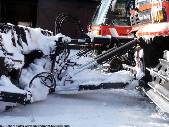 Snow Vehicles