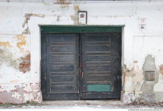 Double Wooden Doors