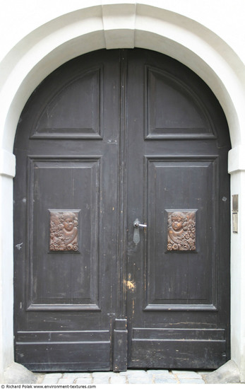 Double Wooden Doors