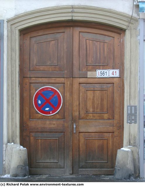 Double Wooden Doors