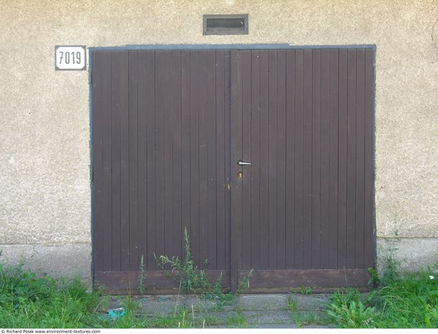 Double Wooden Doors