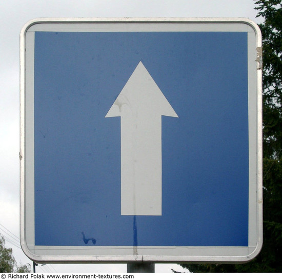 Directional Traffic Signs