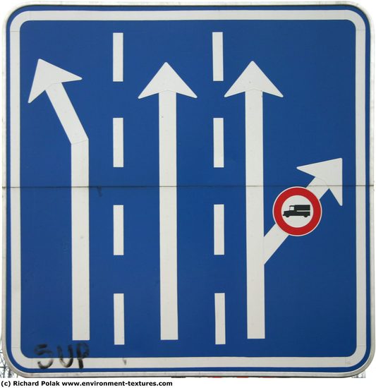 Directional Traffic Signs