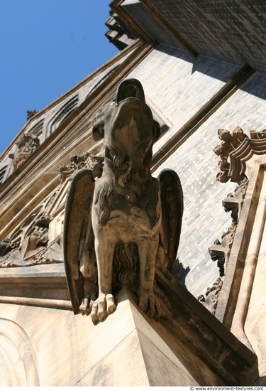 Heads Ornate