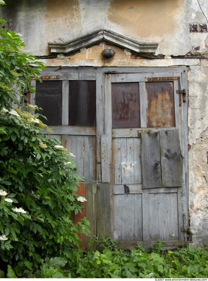 Double Wooden Doors