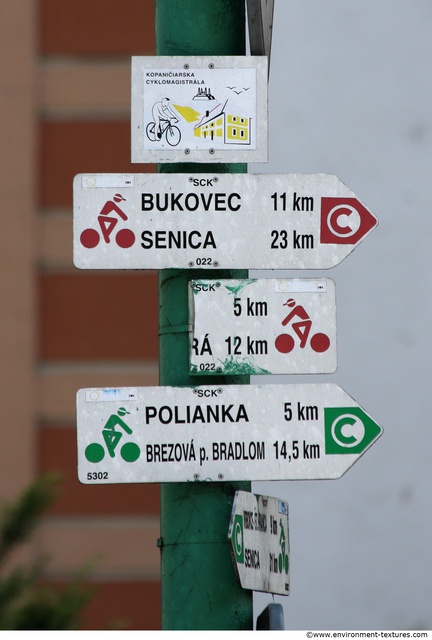 Directional Traffic Signs