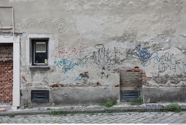 Walls Plaster Damaged