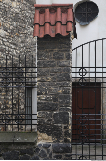 Mixed Size Walls Stones