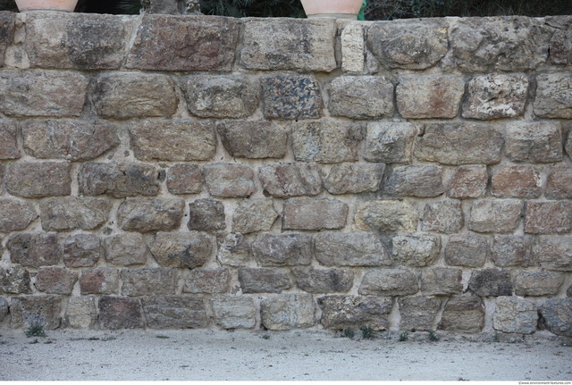 Mixed Size Walls Stones