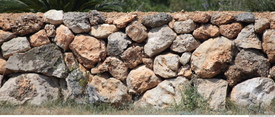 Mixed Size Walls Stones